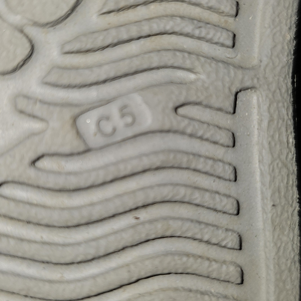 Native Shoes - Picture 6 of 7